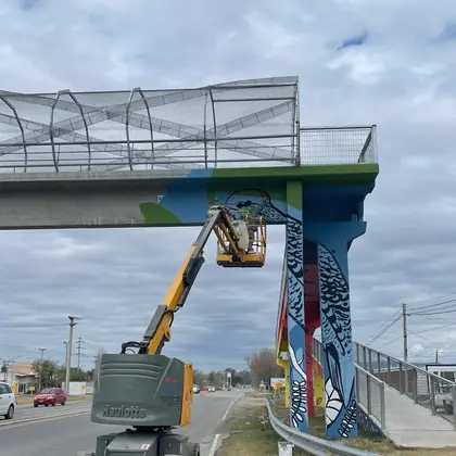 Plataforma elevadora Pro Fast trabajando en obra en Córdoba